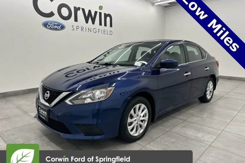 2017 Nissan Sentra S photo 1