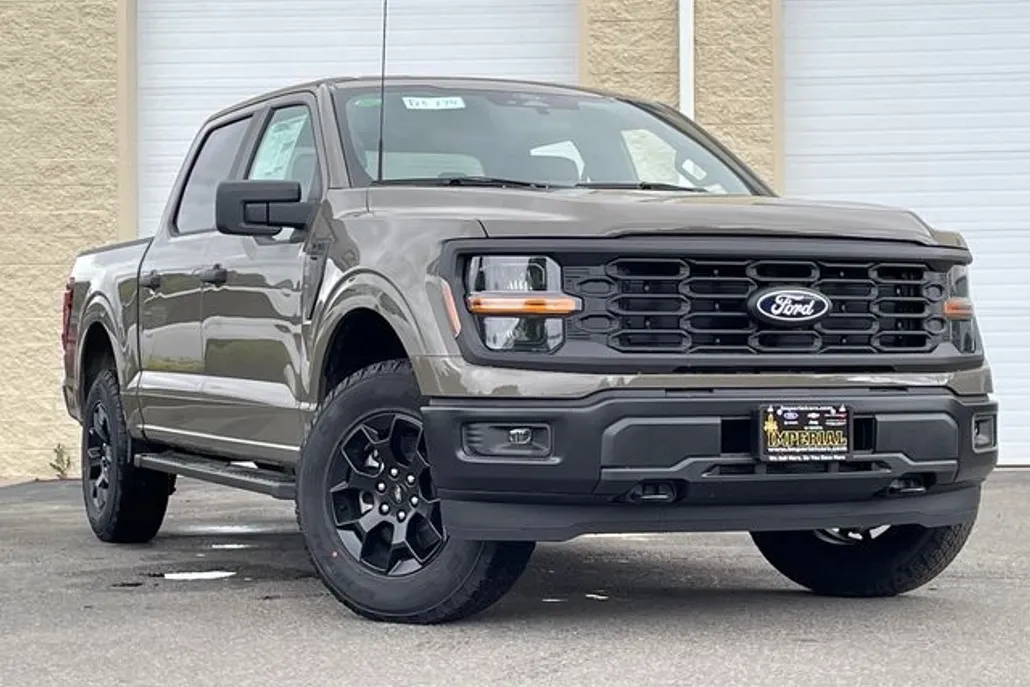 2025 Ford F-150 STX photo 1