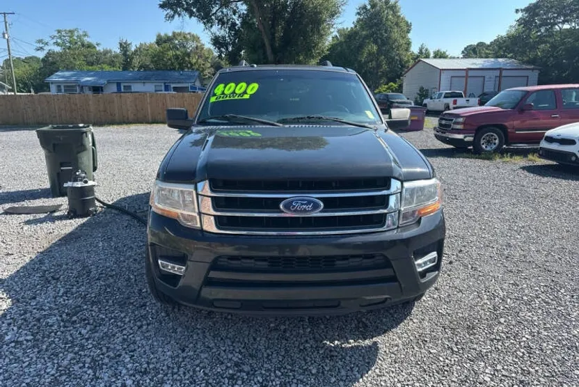 2015 Ford Expedition EL XLT photo 1
