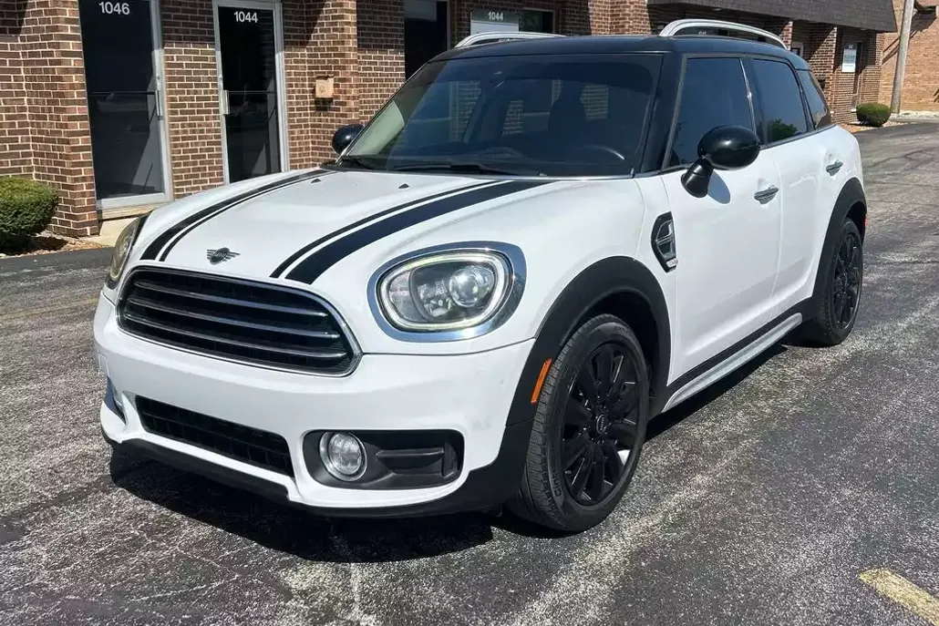 2019 Mini Countryman Iconic photo 1