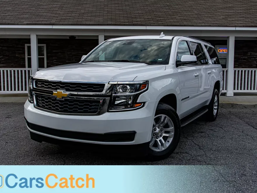 2020 Chevrolet Suburban LT photo 1