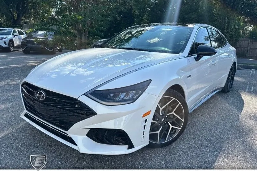 2022 Hyundai Sonata SEL Convenience N Line photo 1