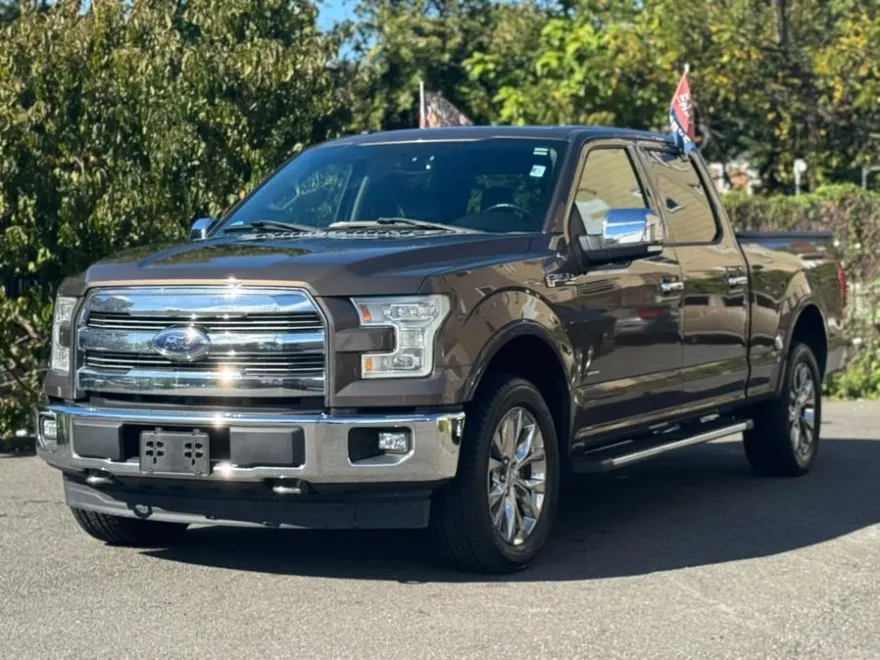 2017 Ford F-150 Lariat photo 1