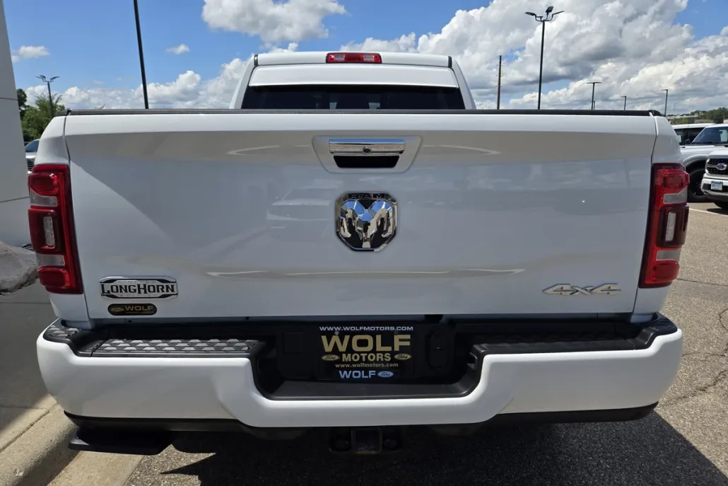 2022 Ram 3500 Longhorn photo 1