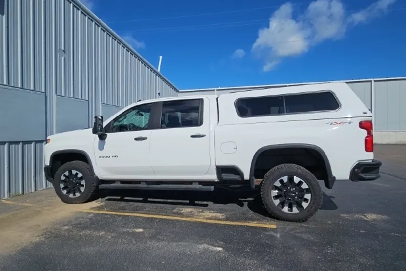 2020 Chevrolet Silverado 2500HD Custom photo 1