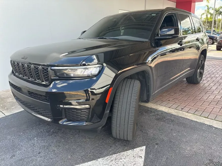 2024 Jeep Grand Cherokee Limited photo 1