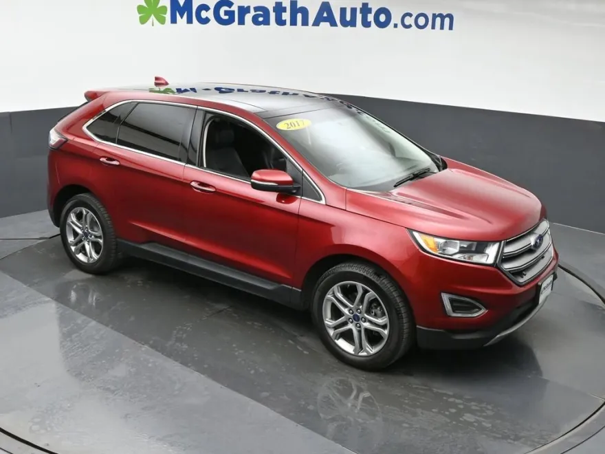2017 Ford Edge Titanium photo 1