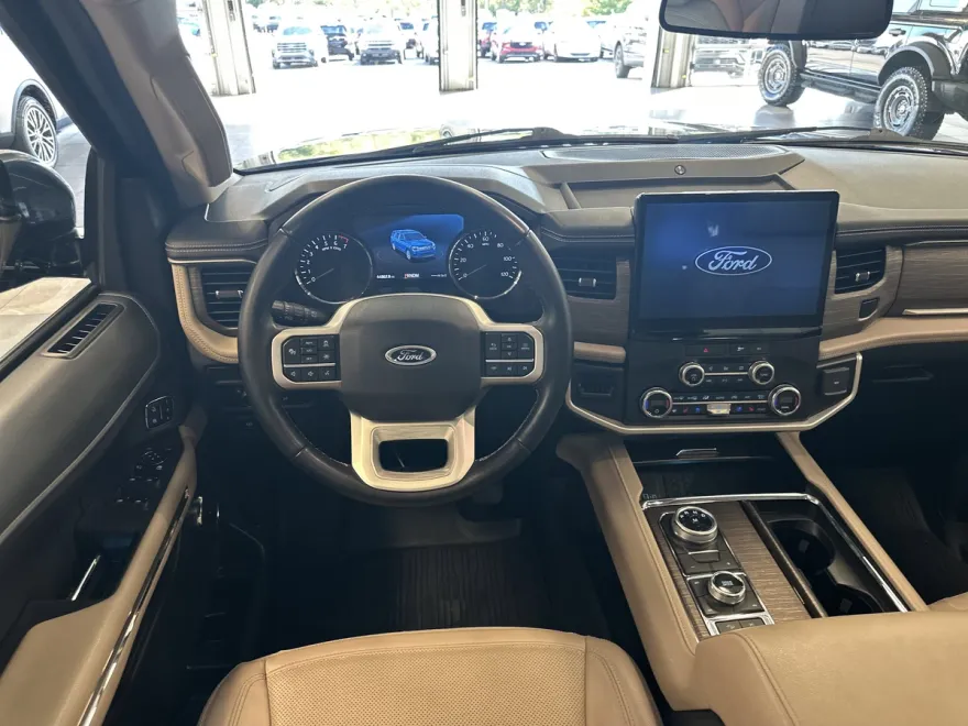 2022 Ford Expedition MAX Limited photo 1