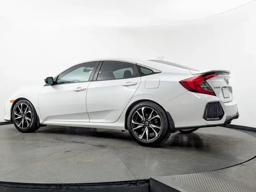 2018 Honda Civic Si photo 1