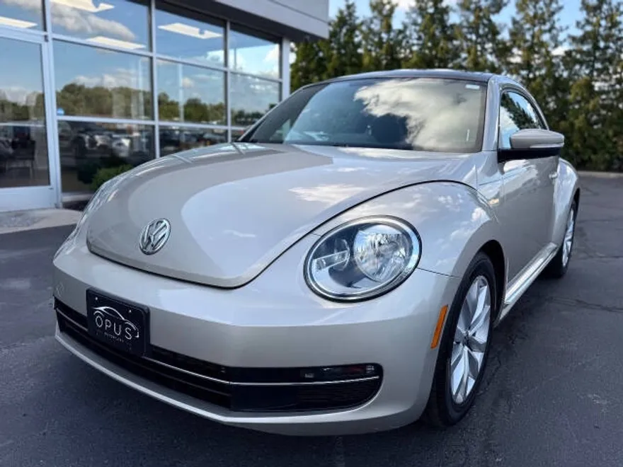 2013 Volkswagen Beetle TDI photo 1