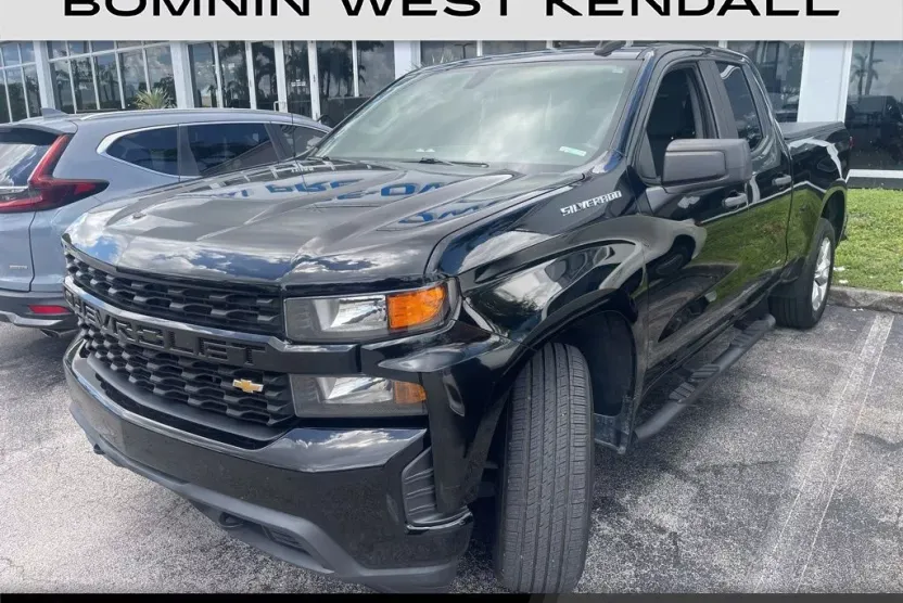 2021 Chevrolet Silverado 1500 Custom photo 1