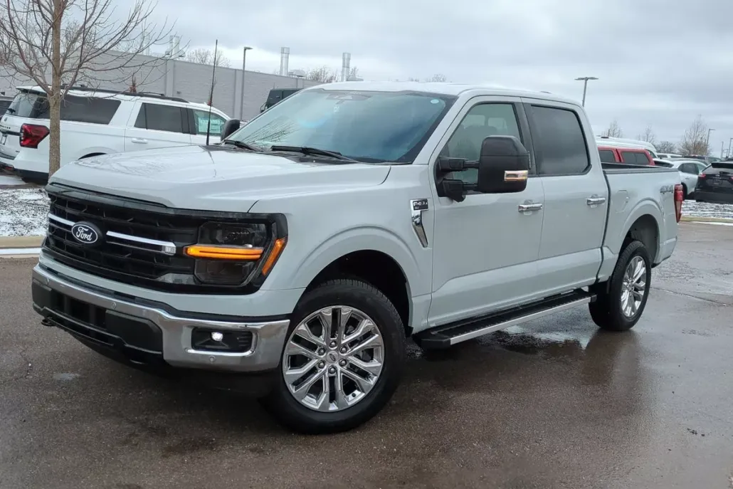 2024 Ford F-150 XLT photo 1