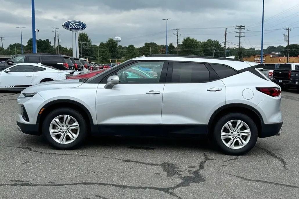 2020 Chevrolet Blazer 2LT photo 1