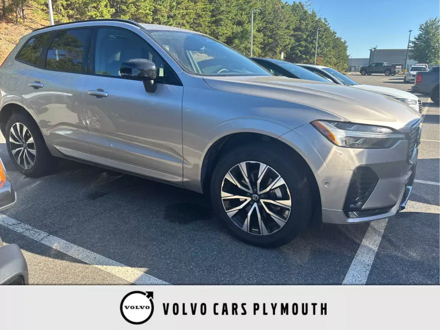 2025 Volvo XC60 B5 Plus photo 1