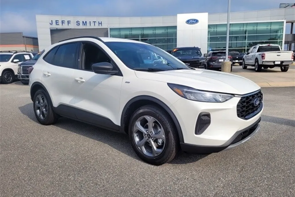 2025 Ford Escape ST-Line photo 1