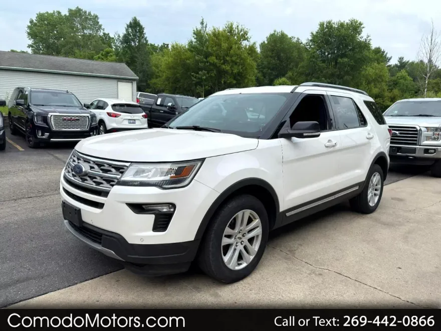 2018 Ford Explorer XLT photo 1