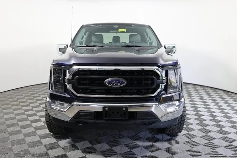 2021 Ford F-150 XLT photo 1