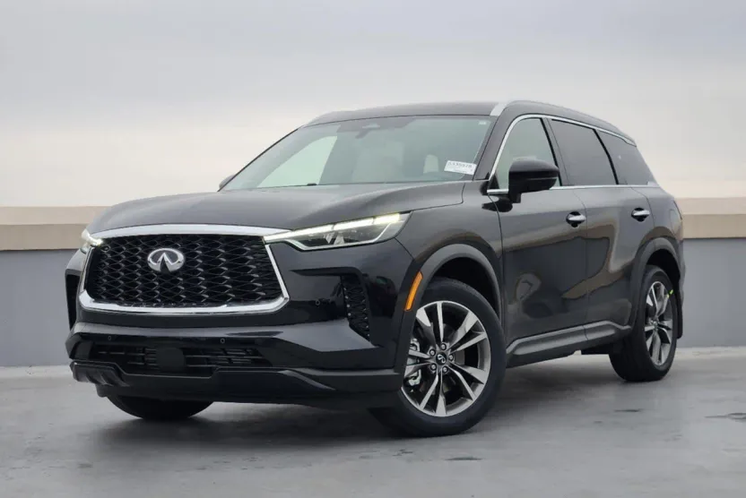2025 Infiniti QX60 Luxe photo 1