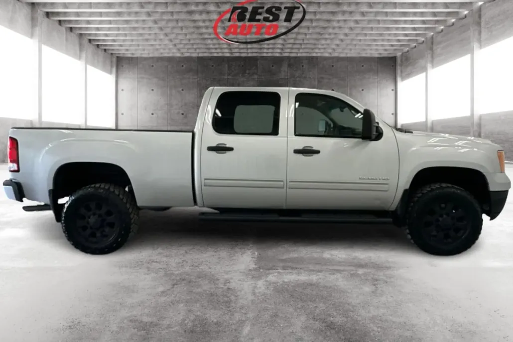 2012 Gmc Sierra SLE photo 1
