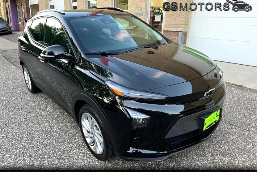 2022 Chevrolet Bolt EUV photo 1