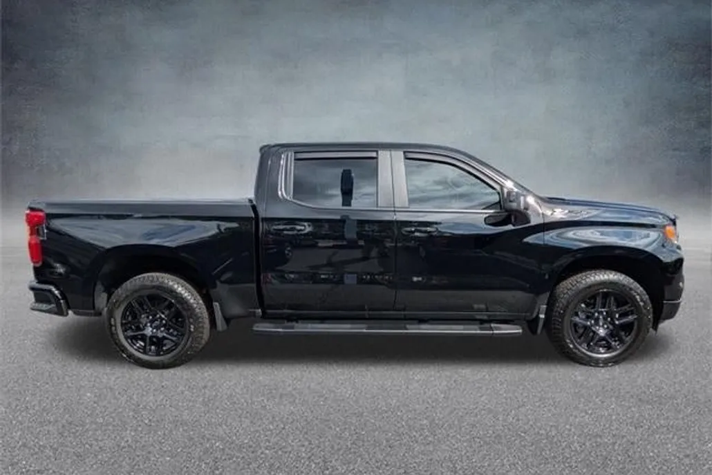 2026 Chevrolet Silverado 1500 RST photo 1