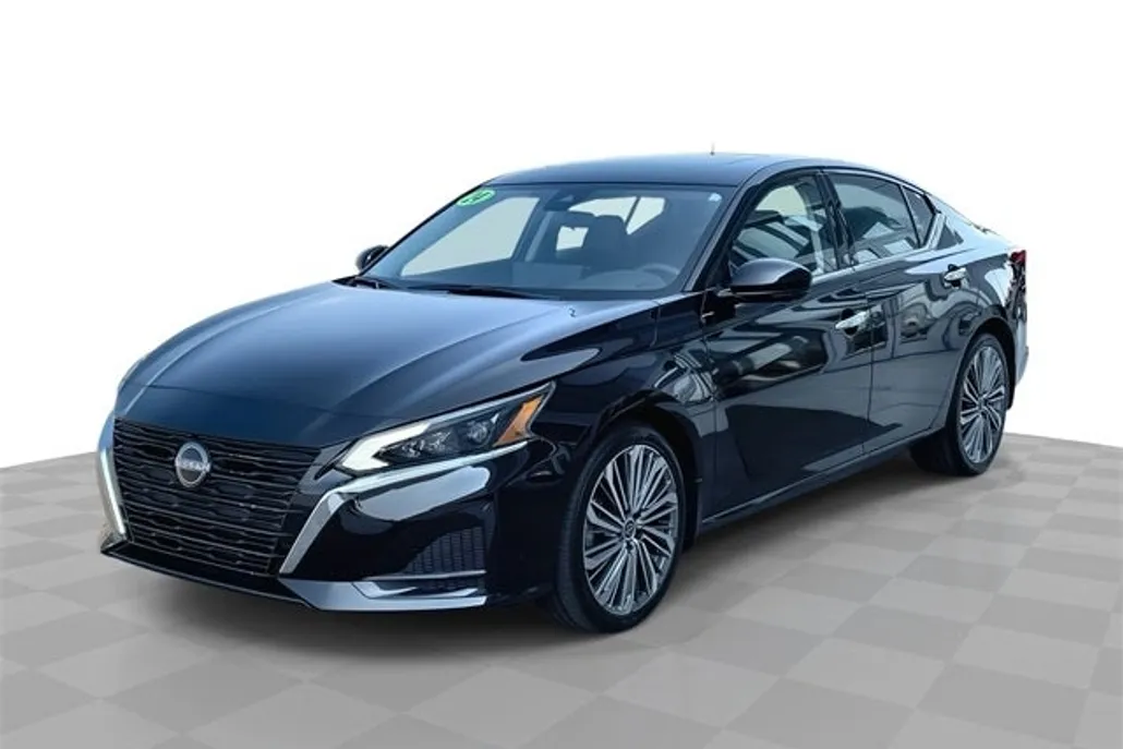 2024 Nissan Altima 2.5 SL photo 1