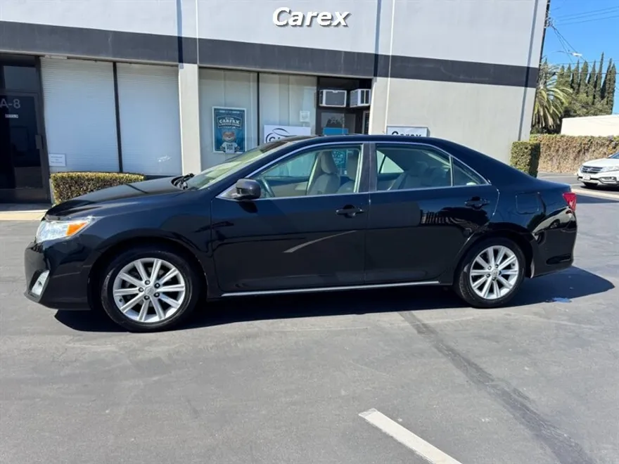 2012 Toyota Camry XLE photo 1