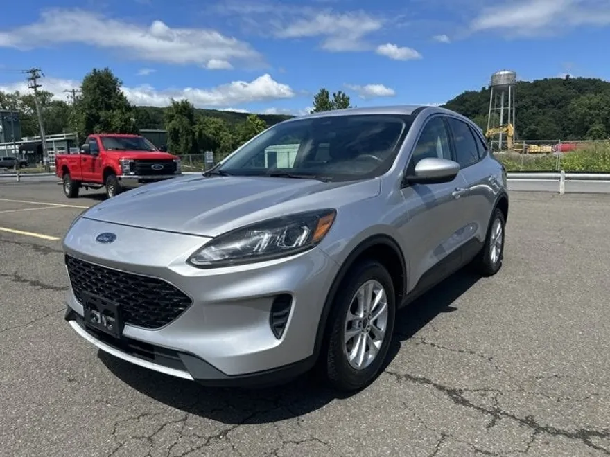 2020 Ford Escape SE photo 1
