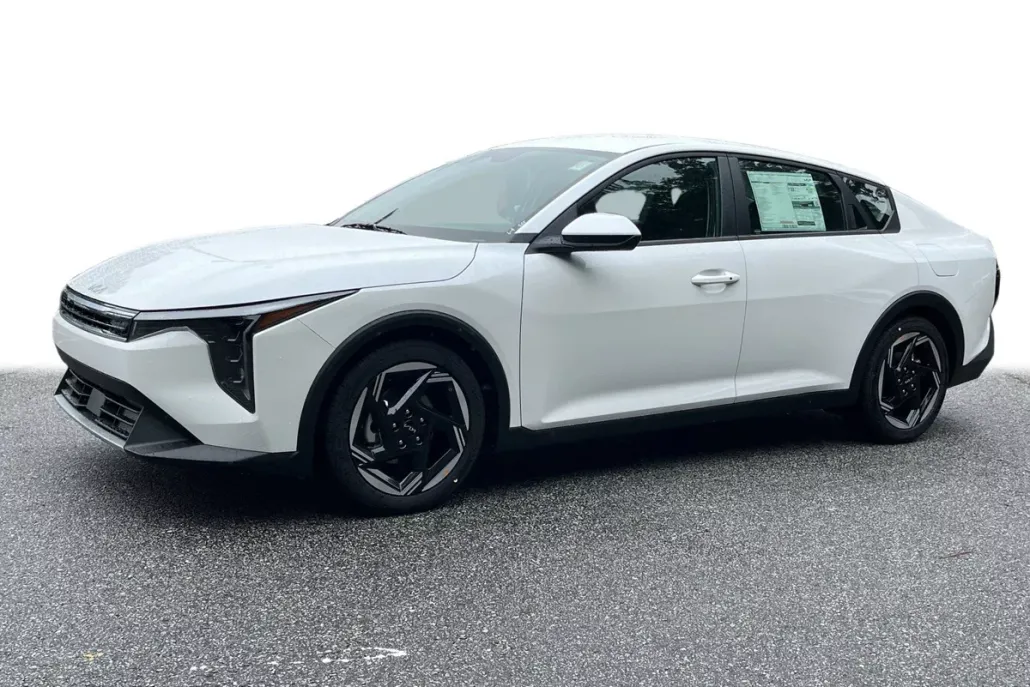 2025 Kia K4 EX photo 1