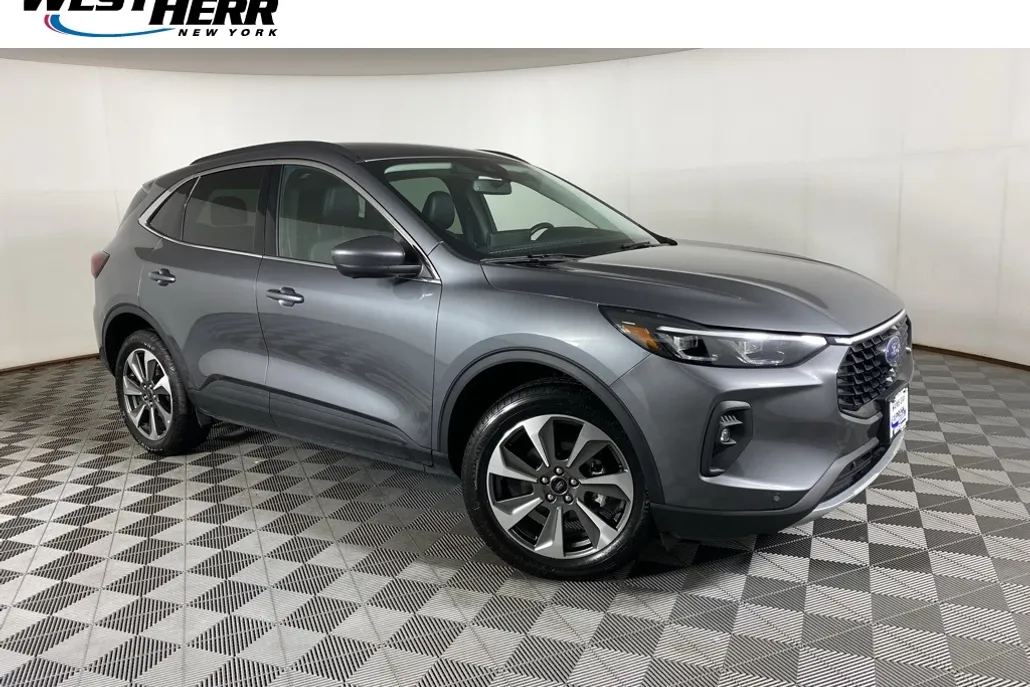 2024 Ford Escape Platinum photo 1