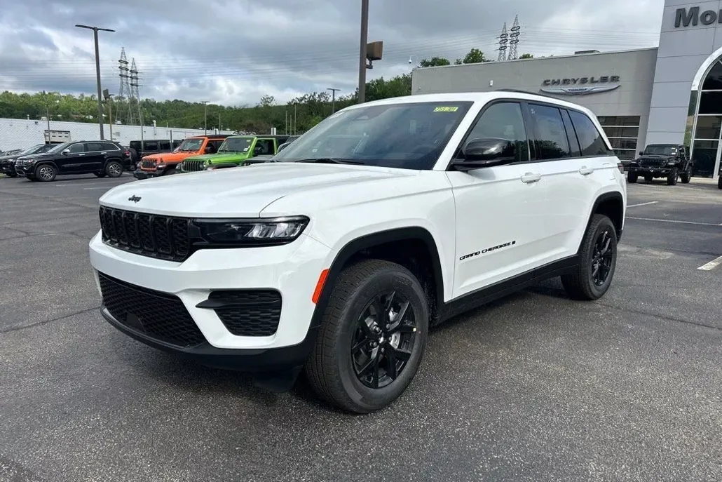 2025 Jeep Grand Cherokee Altitude X photo 1
