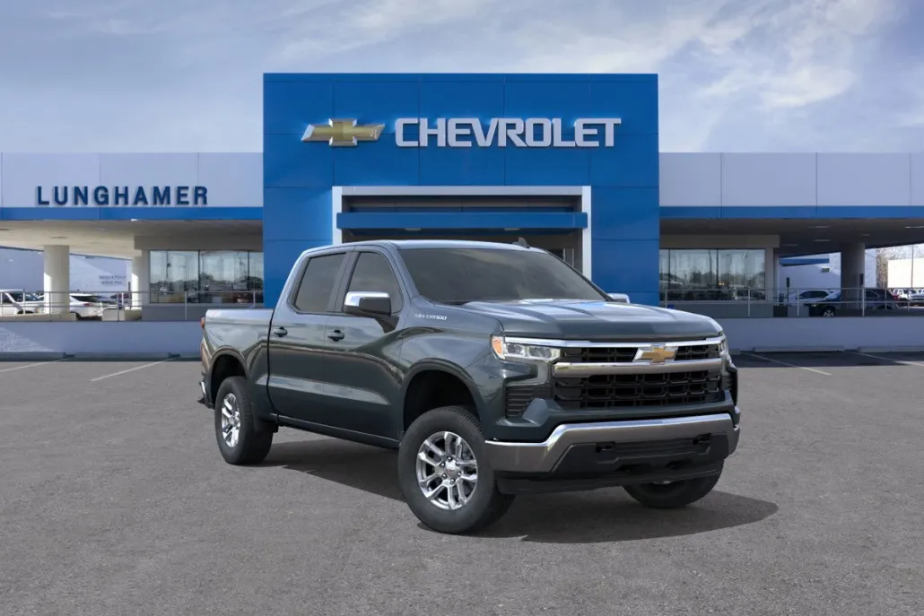 2026 Chevrolet Silverado 1500 LT photo 1