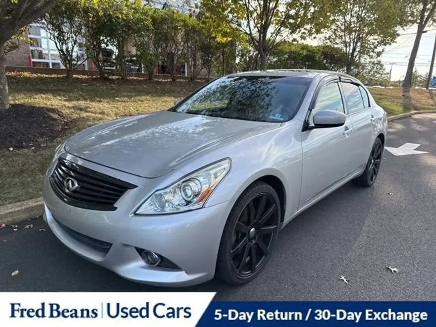 2012 Infiniti G37 photo 1