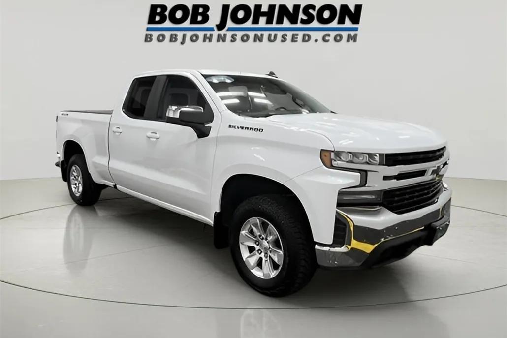 2021 Chevrolet Silverado 1500 LT photo 1