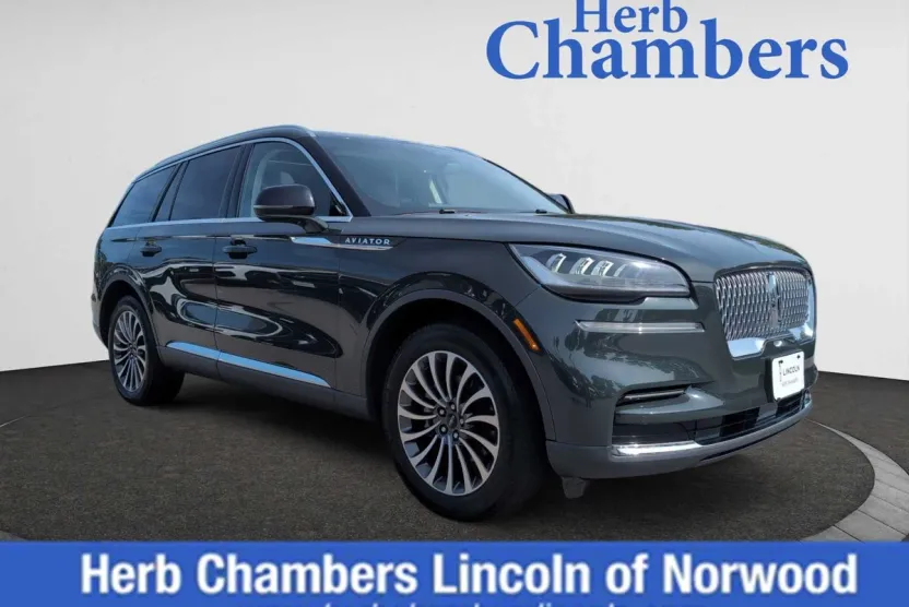 2023 Lincoln Aviator Standard photo 1
