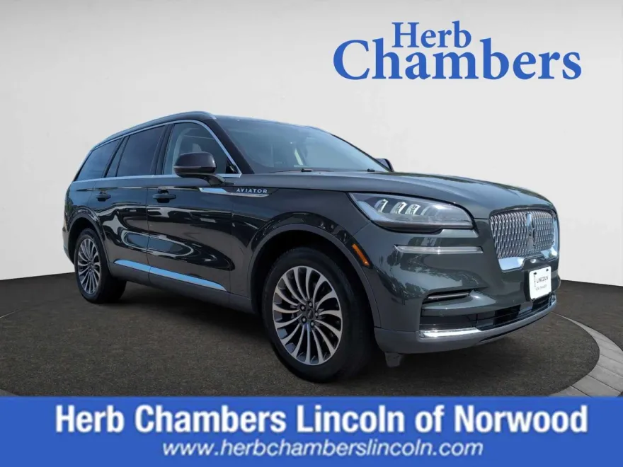 2023 Lincoln Aviator Standard photo 1