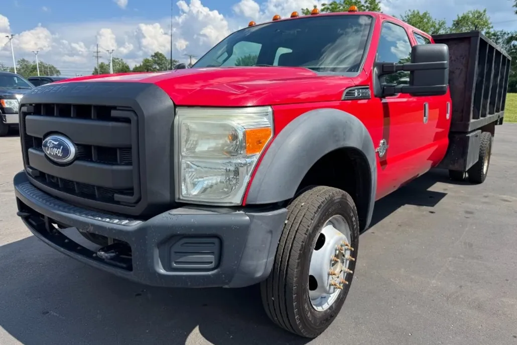 2011 Ford F-550 XL photo 1