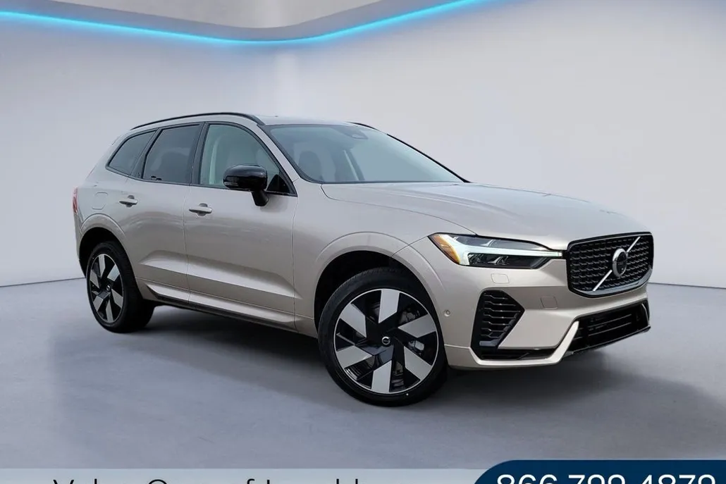 2025 Volvo XC60 Hybrid T8 Plus photo 1