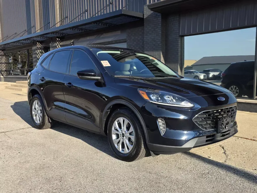 2021 Ford Escape SE Hybrid photo 1