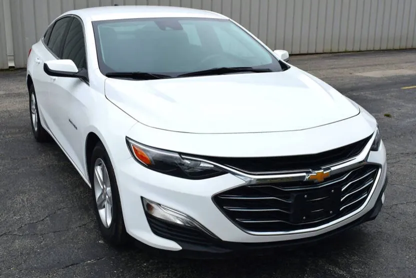 2024 Chevrolet Malibu LS photo 1