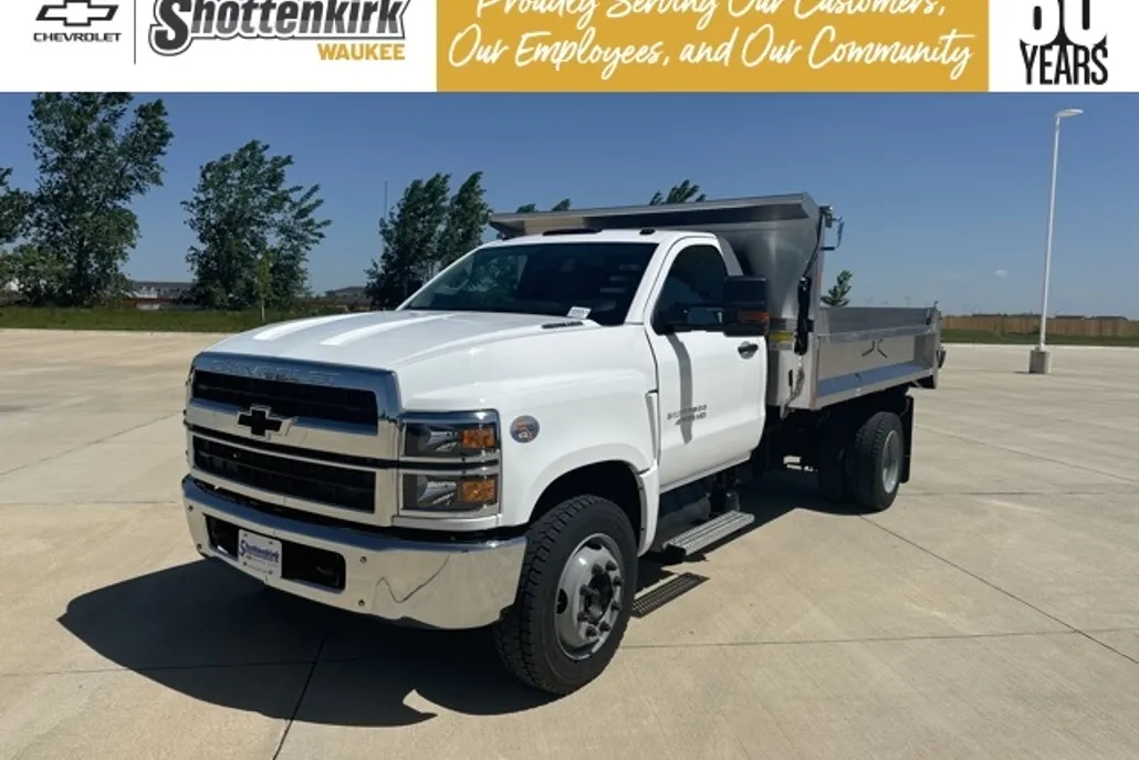 2024 Chevrolet Silverado 4500HD Work Truck photo 1