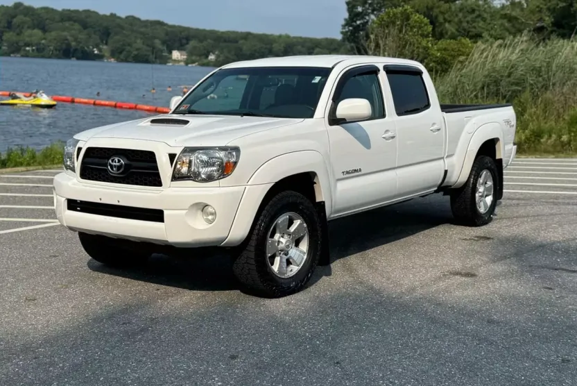 2011 Toyota Tacoma Double Cab photo 1