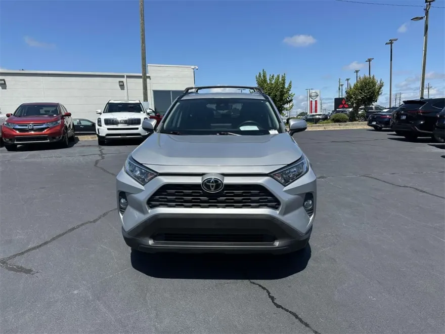 2021 Toyota RAV4 XLE Premium photo 1