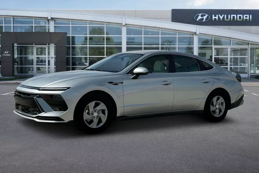 2025 Hyundai Sonata SE photo 1