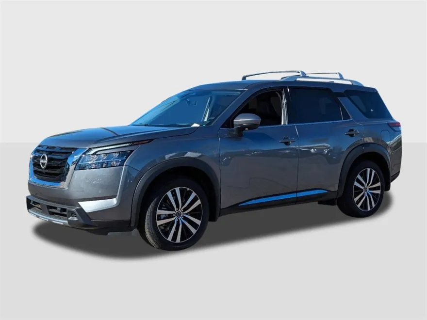 2025 Nissan Pathfinder Platinum photo 1
