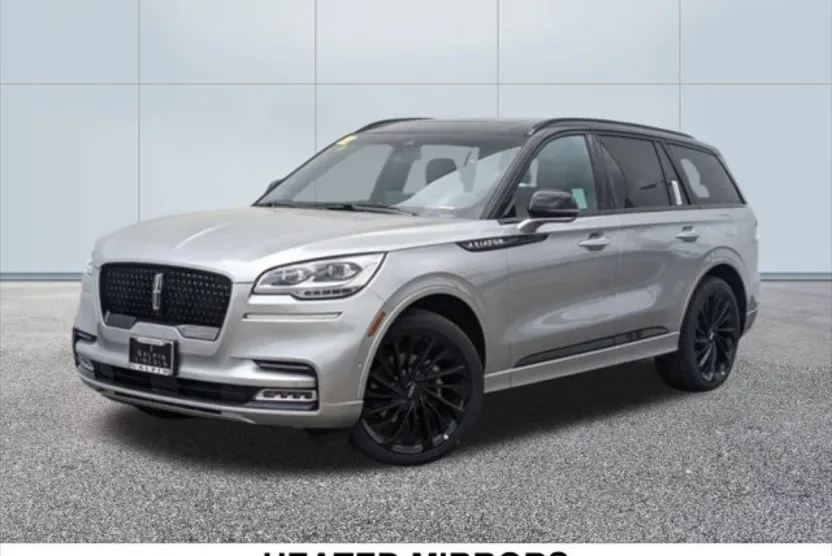 2023 Lincoln Aviator Black Label photo 1