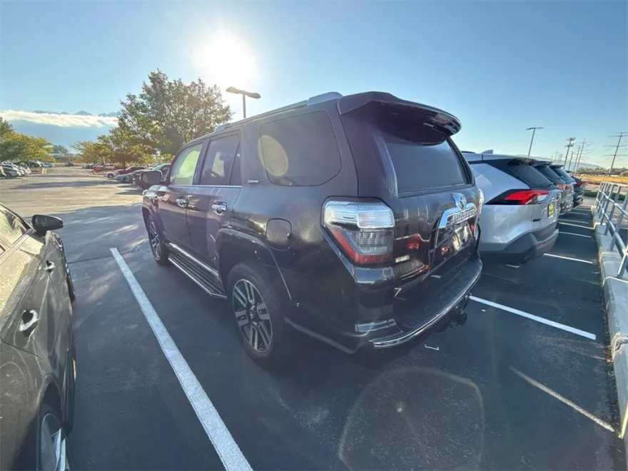 2018 Toyota 4Runner Limited photo 1