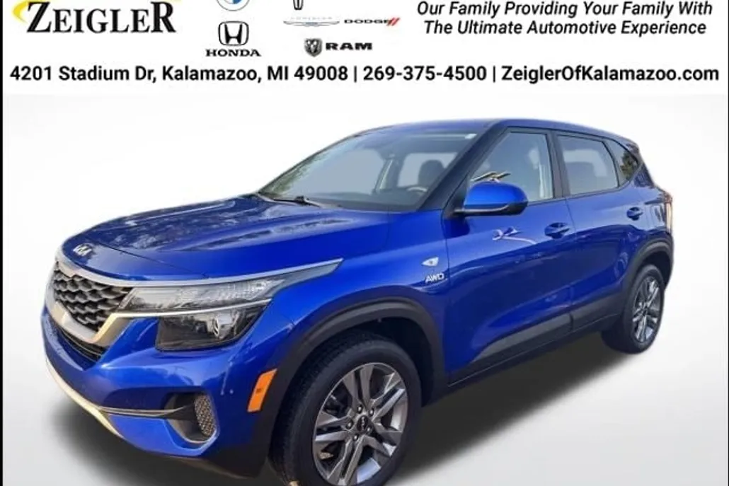2022 Kia Seltos LX photo 1