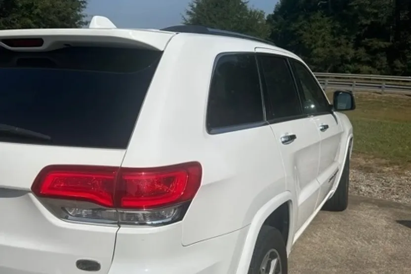 2020 Jeep Grand Cherokee Overland photo 1
