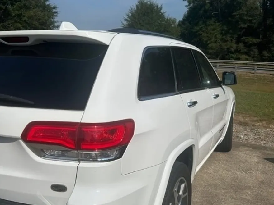 2020 Jeep Grand Cherokee Overland photo 1